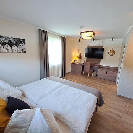 Hotel Schliefauhof Randegg Esterno foto
